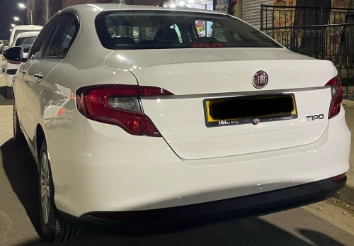 Location FIAT TIPO (boîte automatique)