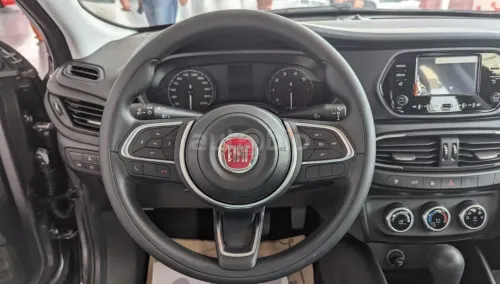 Location FIAT TIPO (boîte automatique)