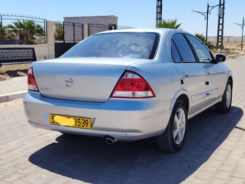 Nissan Sunny 2015 B10