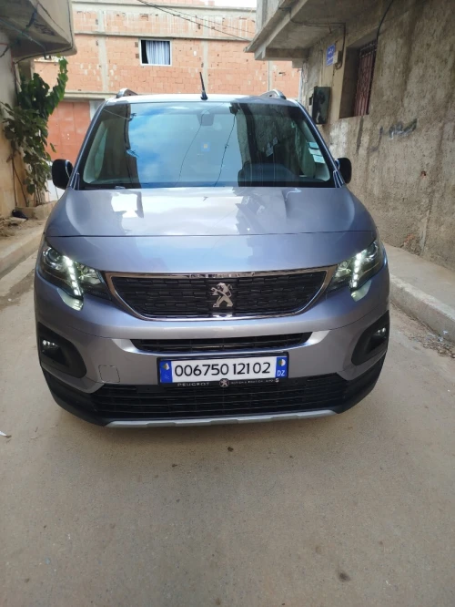 Peugeot Riftet 2021 Alure