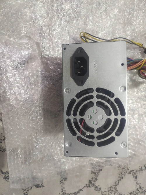Cartes mère G41+ boite alimentation 200 W + 450 W