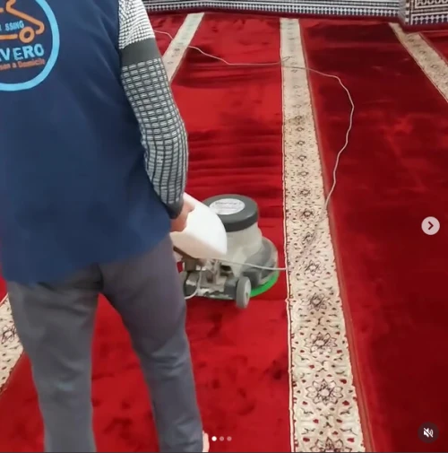 Entreprise de nettoyage de moquette à Alger, détachage désinfection ponçage lustrage, Société de nettoyage