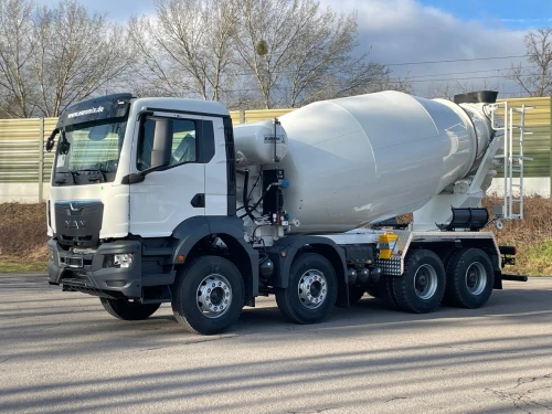 CAMION MALAXEUR 10 A 12 M3