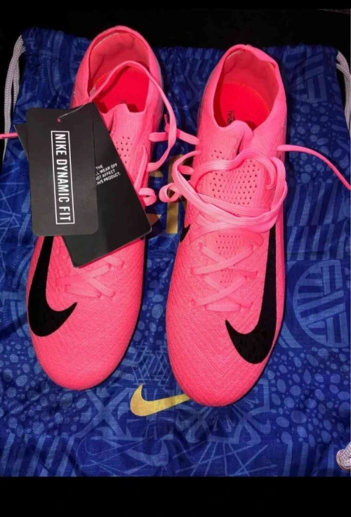 soulier nike mercurial vapor 16 pointure 43