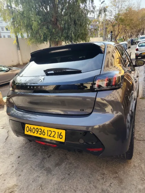 Peugeot 208 2022 
