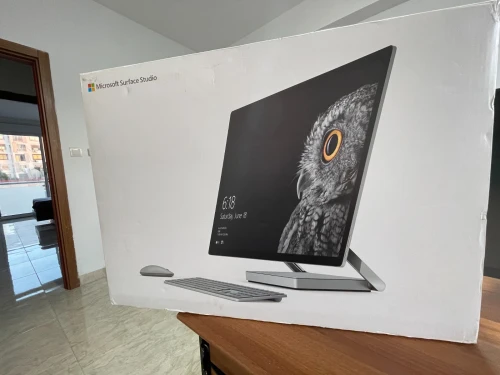 Microsoft Surface Studio i7 HQ 32GB RAM GTX 980M 28" 4K