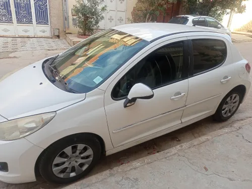 Peugeot 207 plus 2013 207 plus