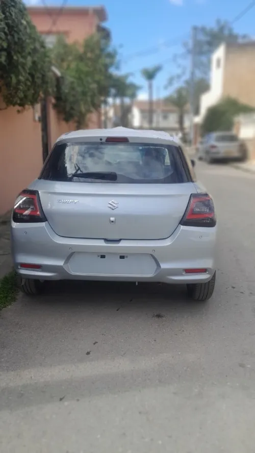 Suzuki Swift 2025 Cart griz