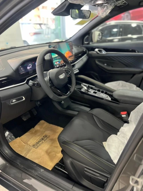Geely Coolray 2025 1.5T  181CH  DCT