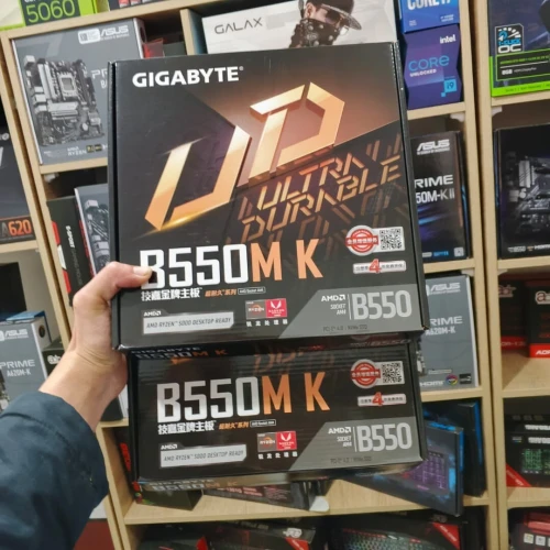 CARTE MERE GIGABYTE B550M K AM4 DDR4