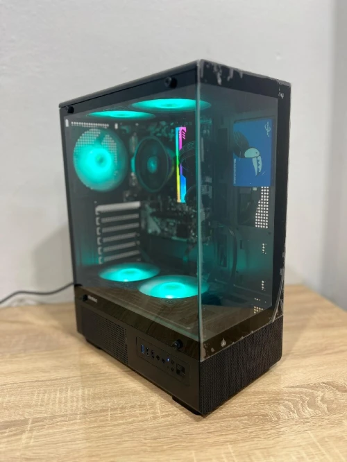PC GAMER AMD R5 5650G 16 GB RAM 256 SSD