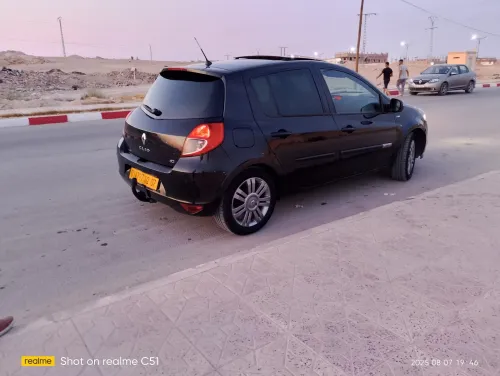 Renault Clio 3 2012 Night and Day