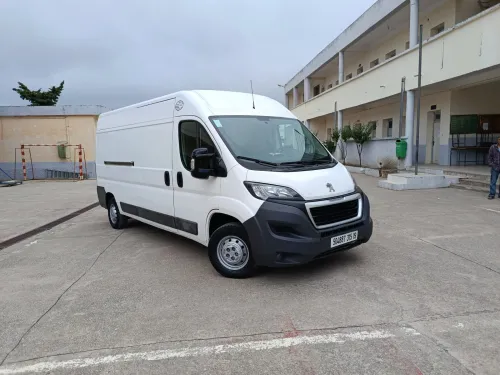 Sur Peugeot Boxer 3 panneaux 2015