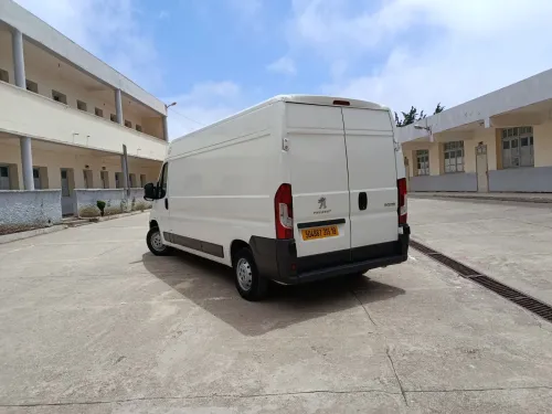 Sur Peugeot Boxer 3 panneaux 2015