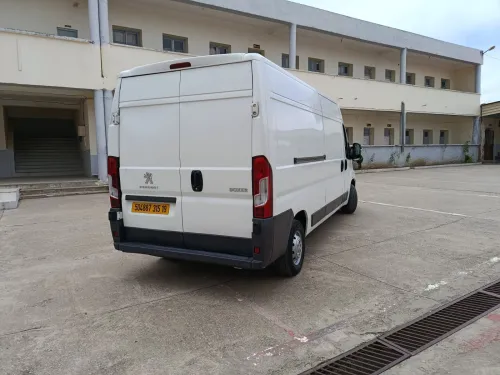 Sur Peugeot Boxer 3 panneaux 2015