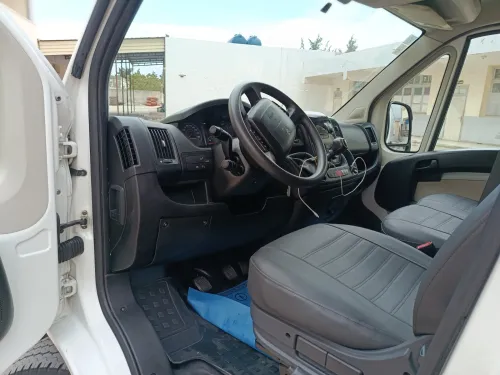 Sur Peugeot Boxer 3 panneaux 2015