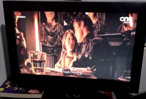 Television en meme temps Ecran pour PC 24 " Avec Pack accesoire en tres bonne prix