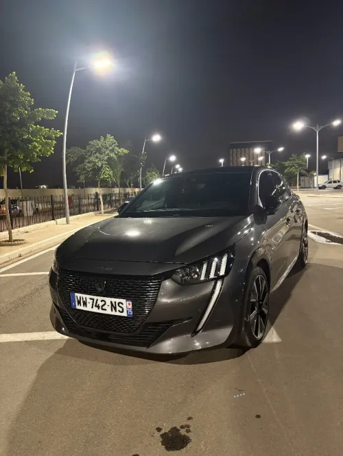 Peugeot 208 2023 GT