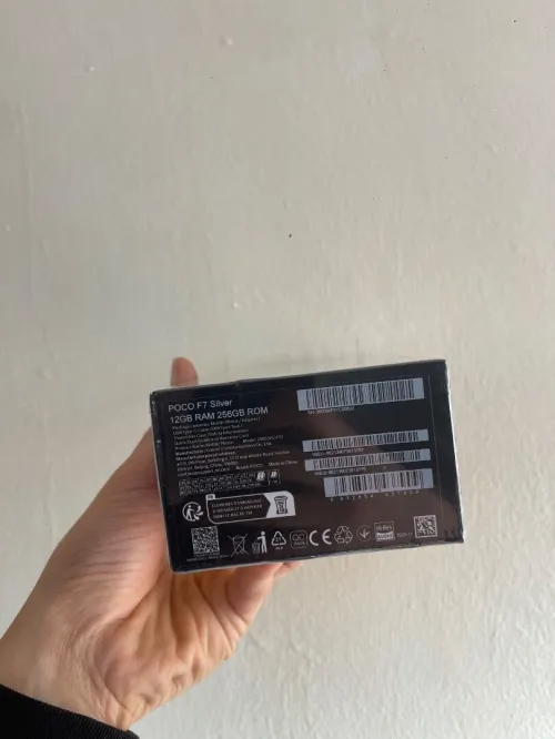 Poco F7