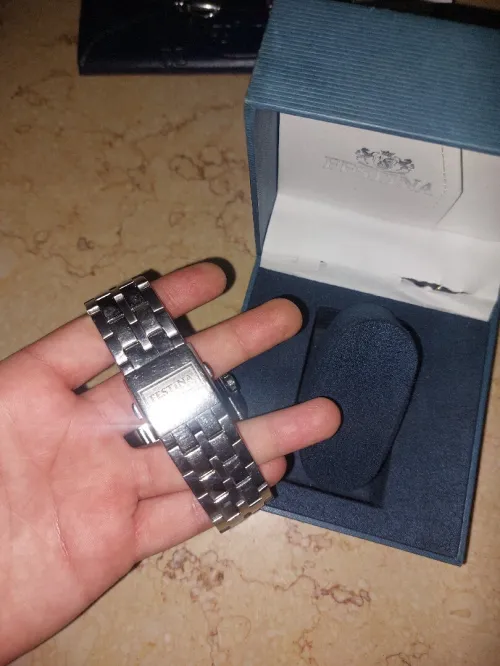FESTINA