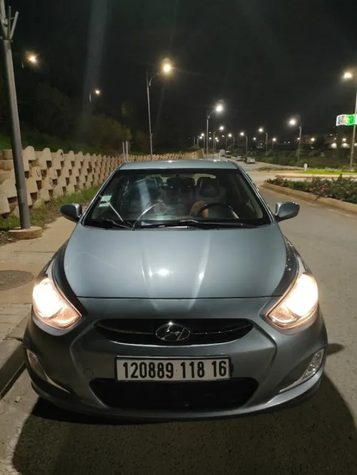 Hyundai Accent RB  5 portes 2018 normal