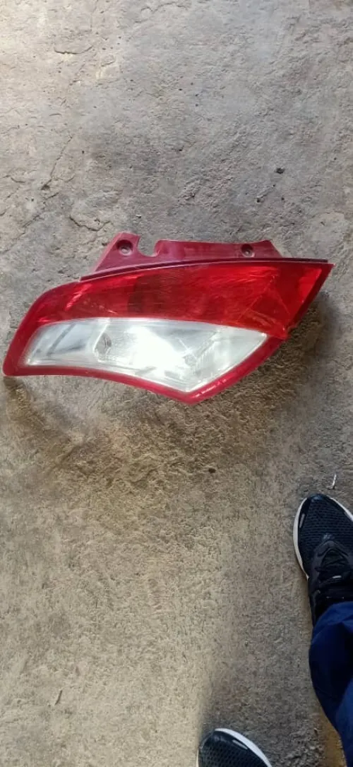 Feu de suzuki swift coupe