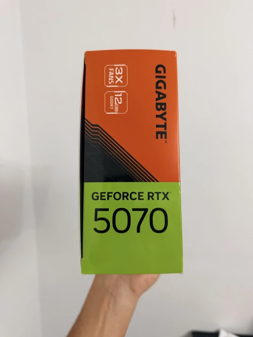 Carte Graphique RTX 5070 GIGABYTE