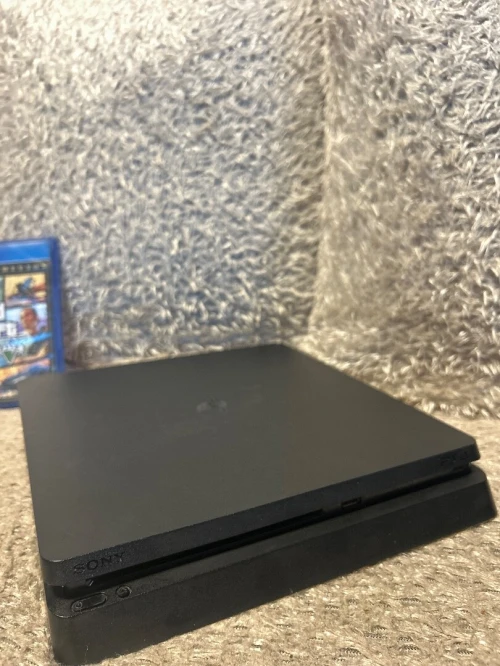 Ps4 slim
