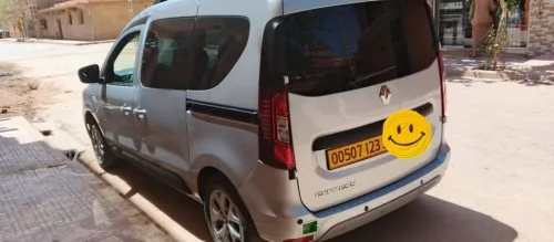 Renault New express 2023 authentic
