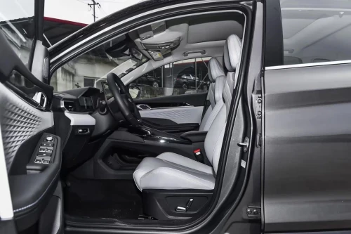 Geely Coolray 2026 Binyue L Plus