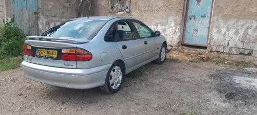 Renault Laguna 1 1996 Laguna 1