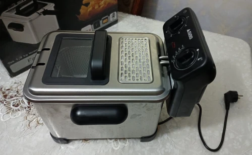 Friteuse électrique seb 4 littres 2400w
