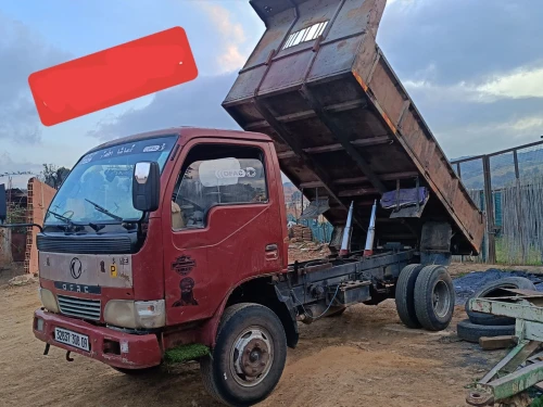 Dongfeng  dfac 2008 2