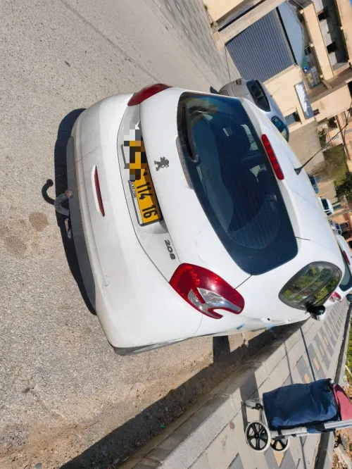 Peugeot 208 2014 Allure