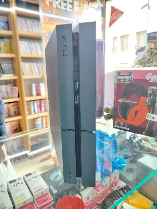 PS4 fat 1216b