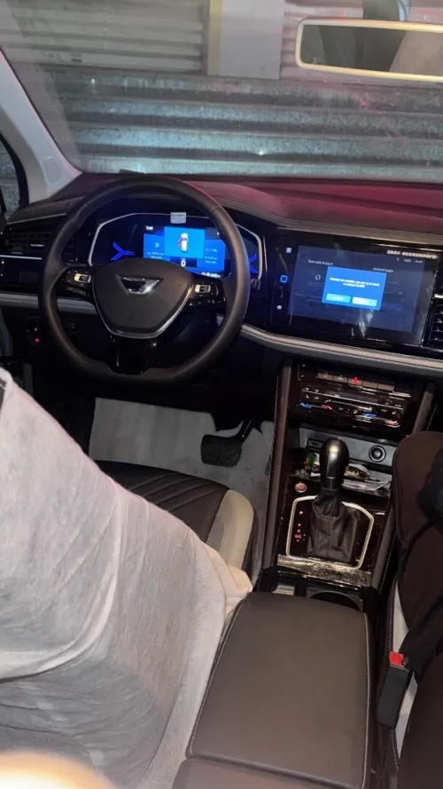 Volkswagen Jetta 2025 Vs5