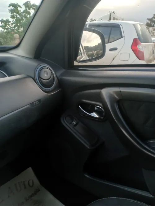 Dacia Duster 2016 Laureate
