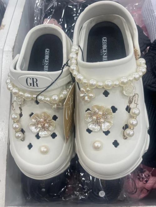 chaussons type crocs fantaisie