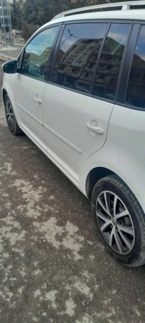 Volkswagen Touran 2011 Style