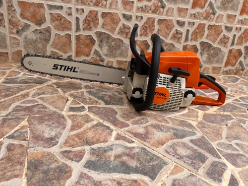 Scie à chaîne- Tronçonneuse thermiqueمنشار حطب  STIHL MS 250  40 Cm  