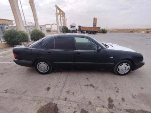 Mercedes Classe E 1998 E200