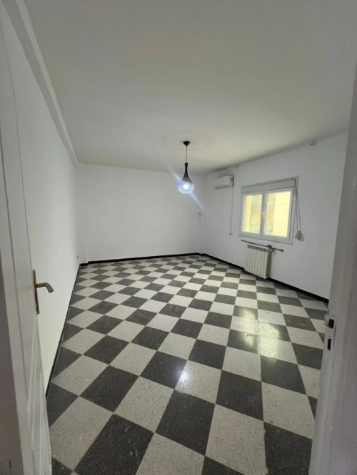 Location Appartement F5 Annaba Annaba