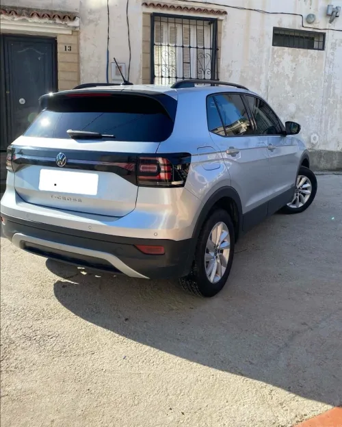 Volkswagen T CROSS 2023 Life