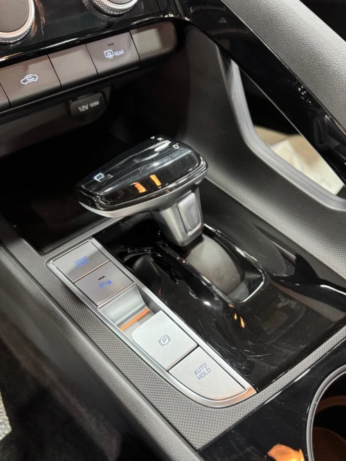 Hyundai Elantra 2025 Full options