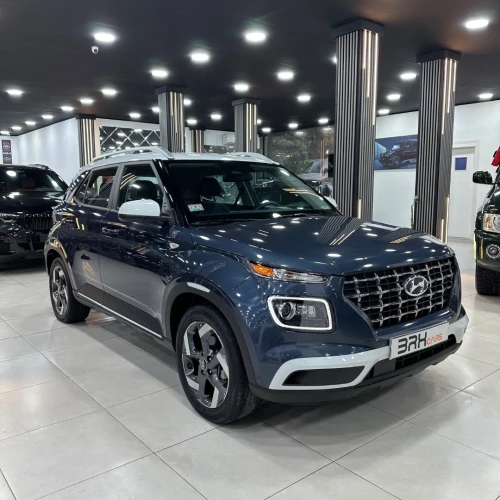 Hyundai Venue  2023 Full options