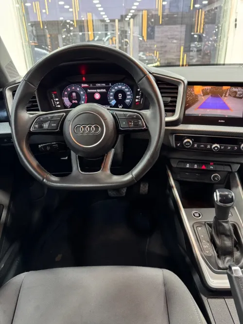 Audi A1 2024 Business Line