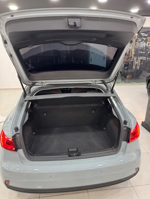Audi A1 2024 Business Line