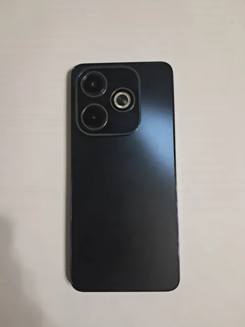 infinix HOT 40i