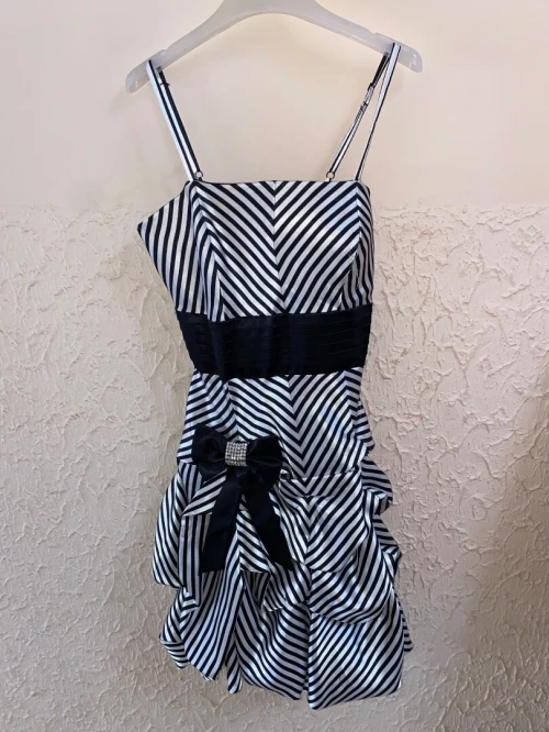 Robe jeune fille pour mariage  modèle français