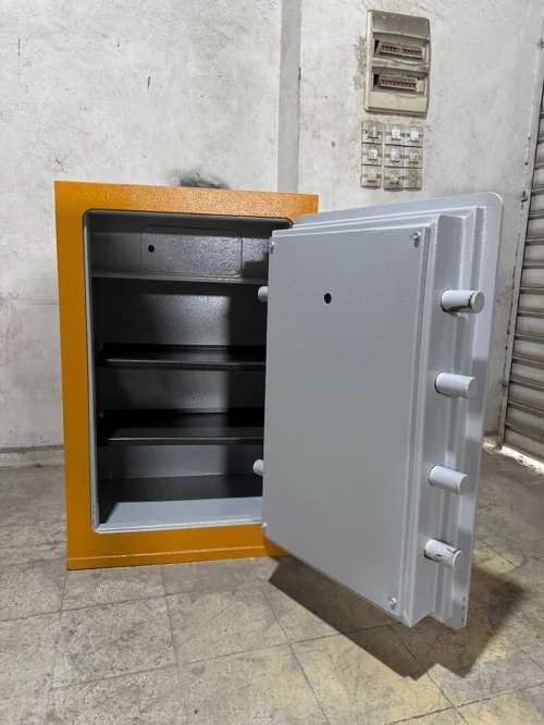Coffre fort 1m20
